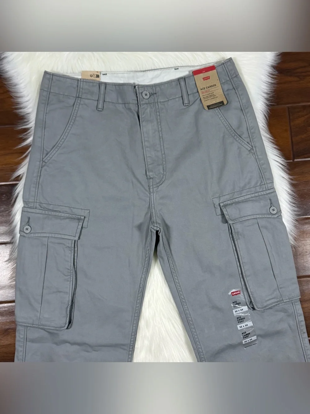 Levi's Men's Size 32 X 34 Grey Ace Cargo Pants